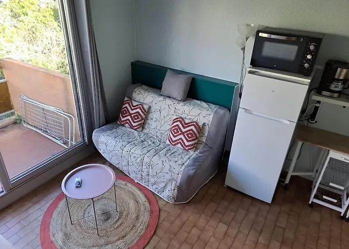 La Desirade I, Mezzanine, Centre Port Agde