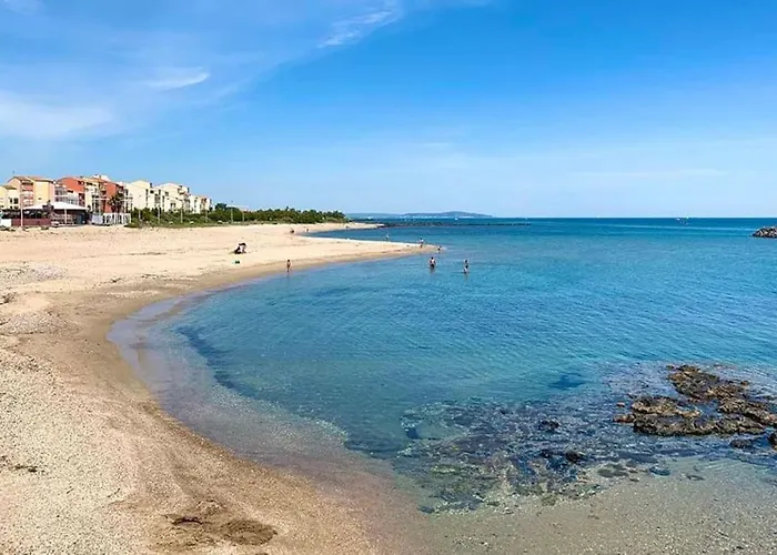 La Desirade I, Mezzanine, Centre Port * آجد